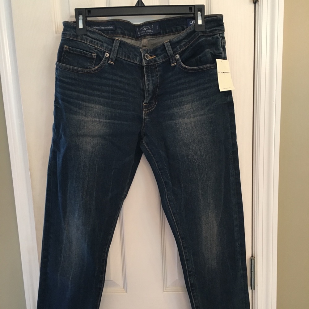 Lucky Brand jeans never worn